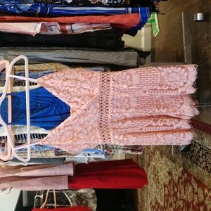 🤩 NWOT Blush pink lace Romper